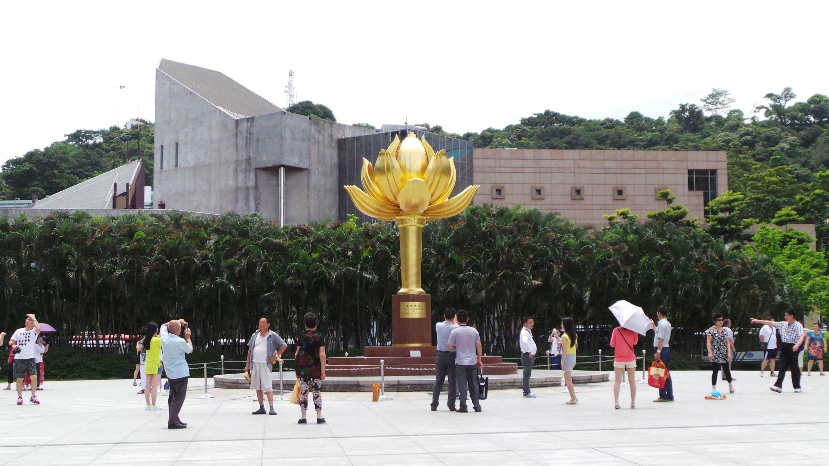 澳门10大必去景点,还有世界级的娱乐表演和购物体验